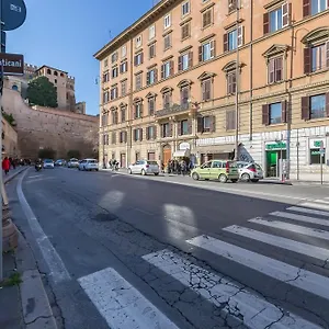Manfredi House San Pietro Guest house Rome